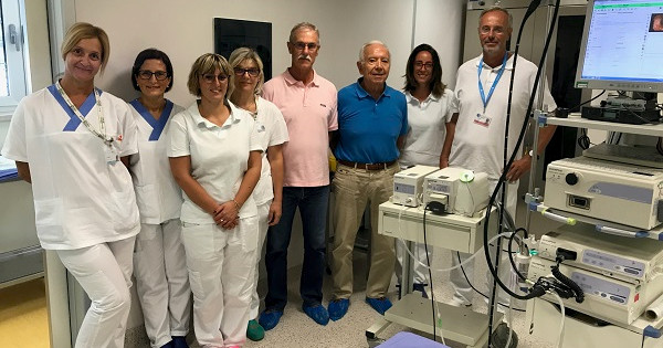 IOM dona due pompe di lavaggio a CO2 alla Gastroenterologia