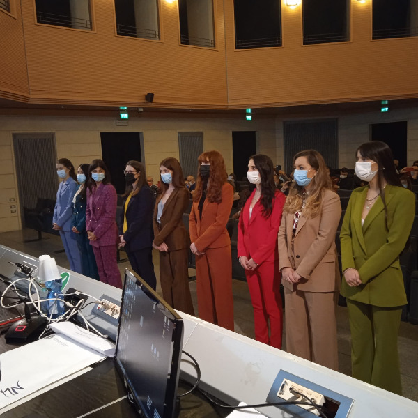 Università, laurea per nove ostetriche