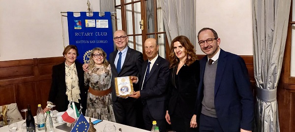 Fibrorinolaringoscopio dal Rotary Club Mantova San Giorgio